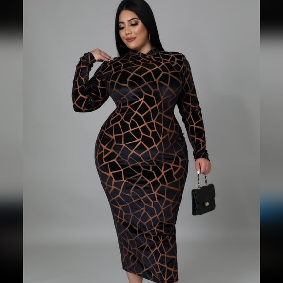 Mosaic Dress - Picture 3 of 4